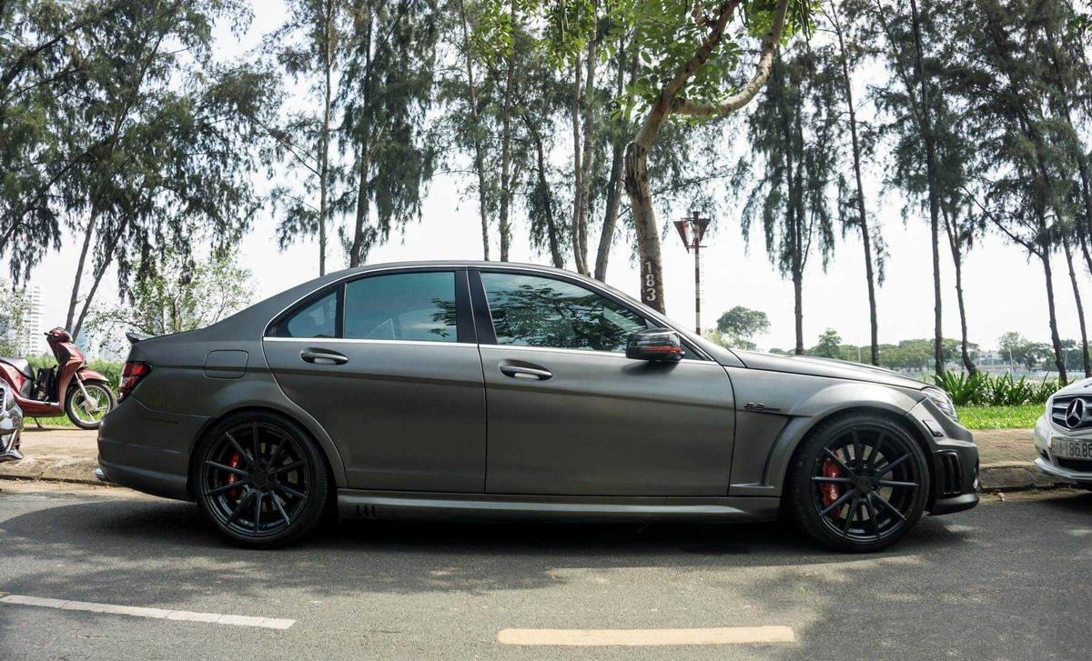 Mercedes-Benz C63 AMG W204
