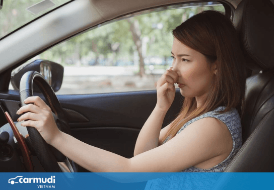7 mùi lạ trên xe ô tô cảnh báo các bộ phận hư hỏng
