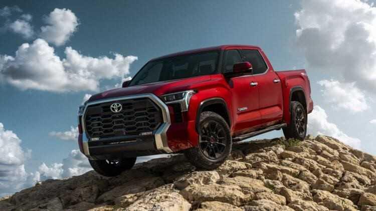 Toyota Tundra 2022 phi&ecirc;n bản thường