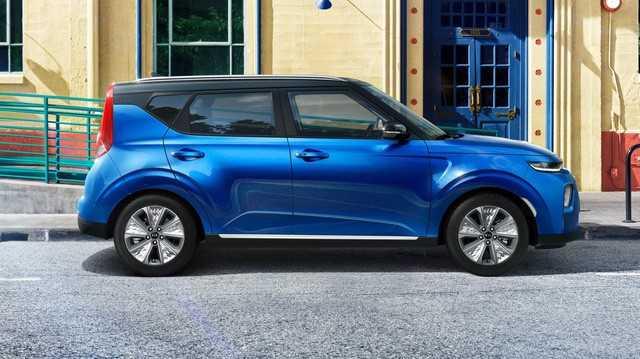 Lưu lại h&oacute;a đơn v&agrave; sổ bảo dưỡng