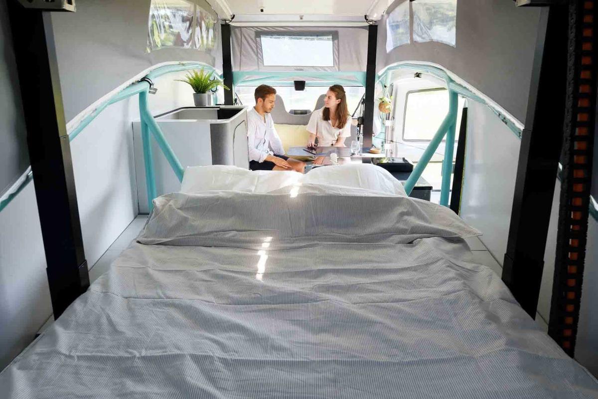 b&ecirc;n trong mobihome