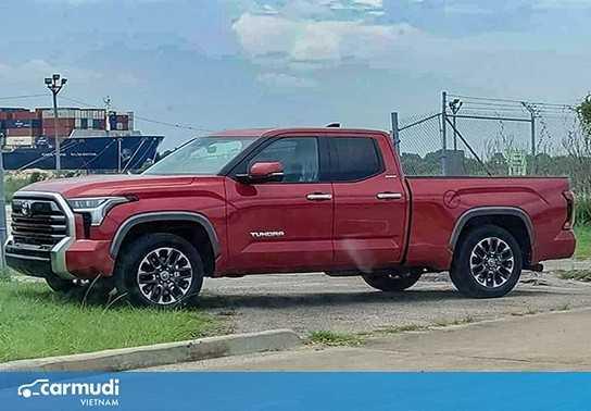 Xe bán tải Toyota Tundra 2022 lộ ảnh thực tế bản tiêu chuẩn trước ngày ra mắt