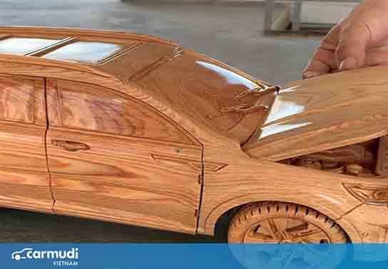Mô hình Kia Sorento bằng gỗ của thợ mộc người Việt