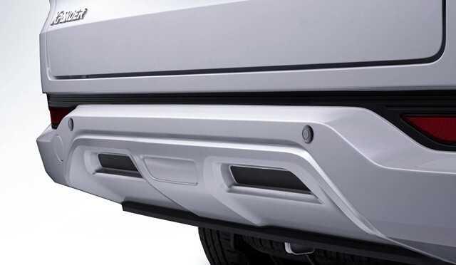  cản cũng được hãng xe Nhật cải tiến kiểu dáng thể thao hơn