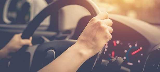 Kiểm tra xe động cơ c&oacute; kh&oacute; khởi động kh&ocirc;ng?