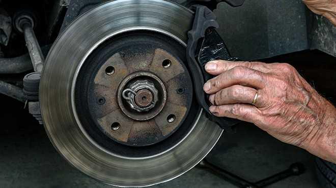 Bảo dưỡng phanh và lốp xe