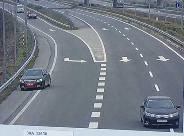 Xe dừng, đỗ trên đường cao tốc không đúng quy định bị phạt nặng