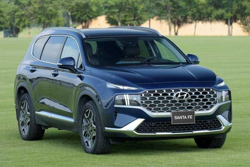 Hyundai Santa Fe giảm 45 triệu đồng