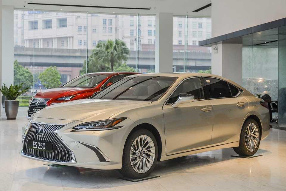 Lexus ES