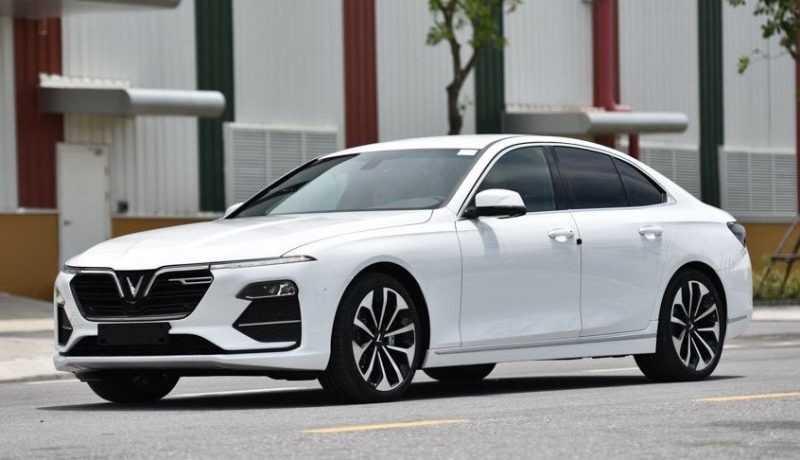 Vinfast Lux A2.0 bất ngờ quay trở lại top 10