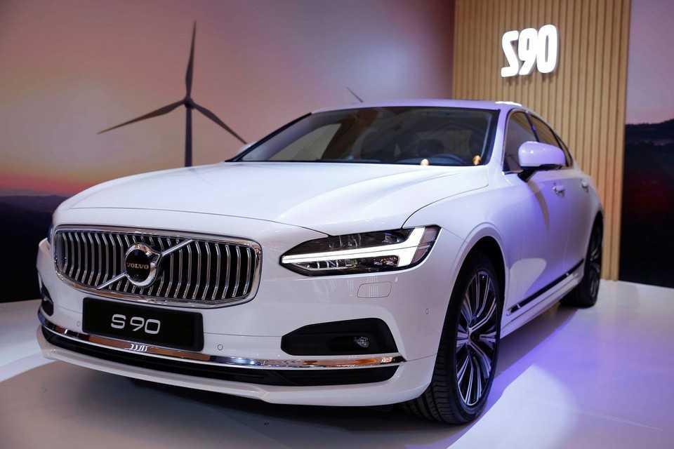 Volvo S90