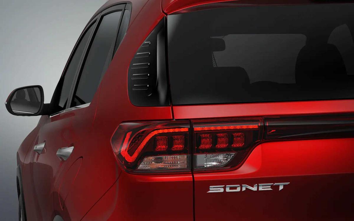 Hình ảnh đèn xe Kia Sonet 2022