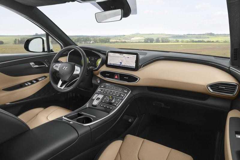 Khoang lái Hyundai Santa Fe 2022 được đánh giá cao bởi sự hiện đại