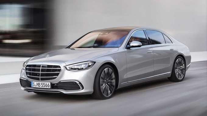S-class là mẫu xe chủ lực của Mercedes