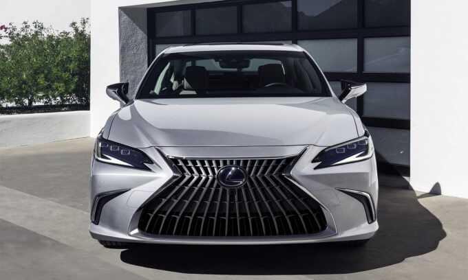 Lexus ES 2021
