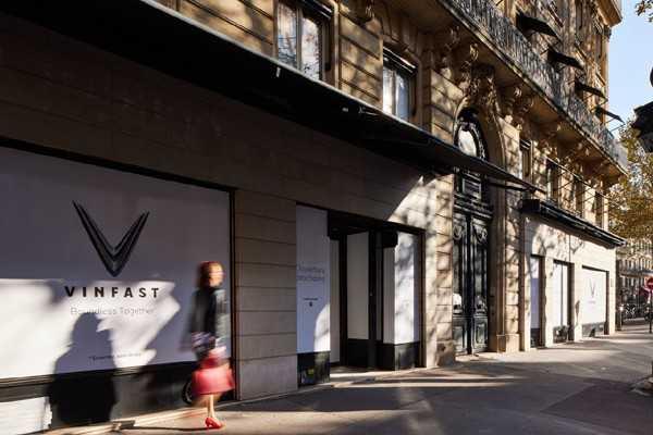 VinFast tr&ecirc;n thị trường quốc tế: Đặt showroom tại Paris, tham gia triển l&atilde;m &ocirc; t&ocirc; Los Angeles