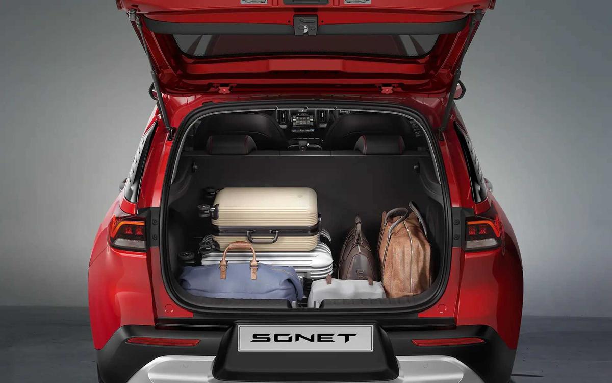 Hình ảnh cốp xe Kia Sonet 2022