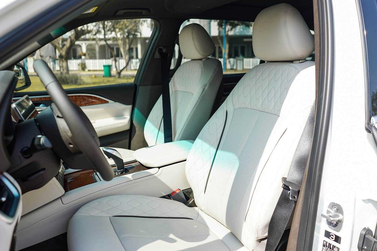 Nội thất VinFast President