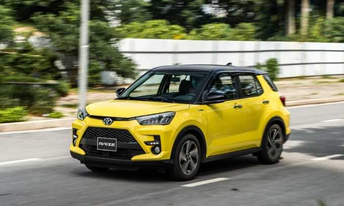 Toyota Raize gi&aacute; 527 triệu đồng