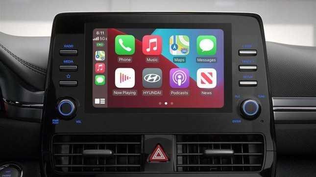 Hệ thống th&ocirc;ng tin giải tr&iacute; Apple CarPlay v&agrave; Android Auto