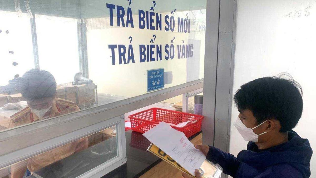 Thủ tục đổi biển số v&agrave;ng kh&aacute; nhanh ch&oacute;ng, thuận lợi