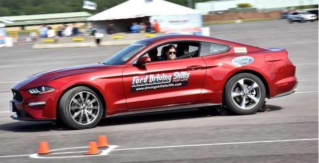 Cải thiện sức khỏe tổng thể của t&agrave;i xế