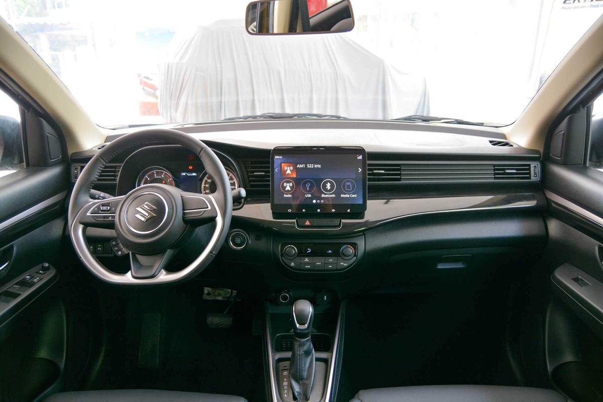 Nội thất Suzuki XL7
