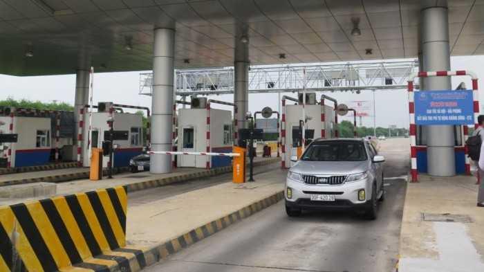 sau ngày 31/12, người dân phải trả phí 135.000 đồng khi dán thẻ thu phí không dừng