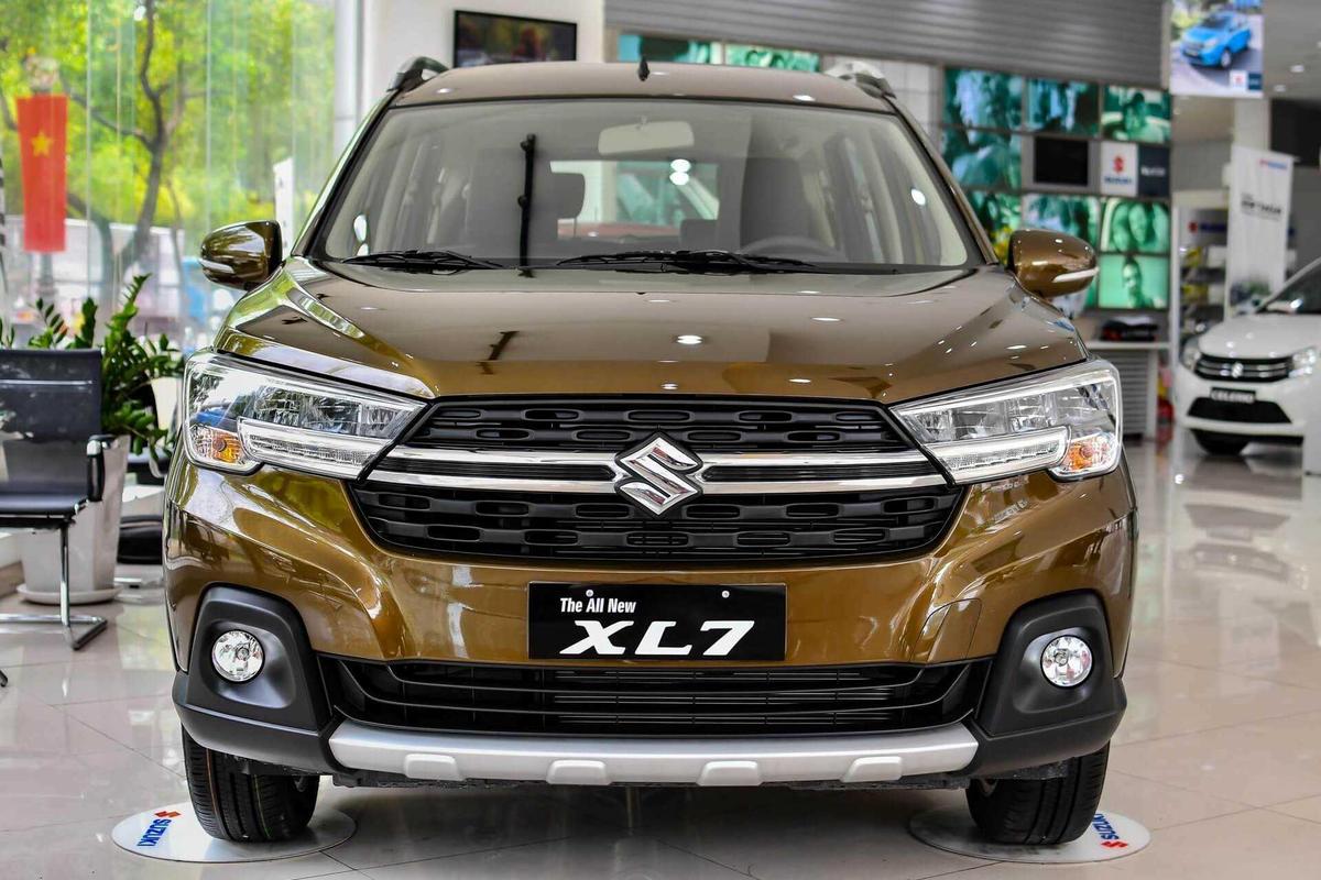 Suzuki XL7