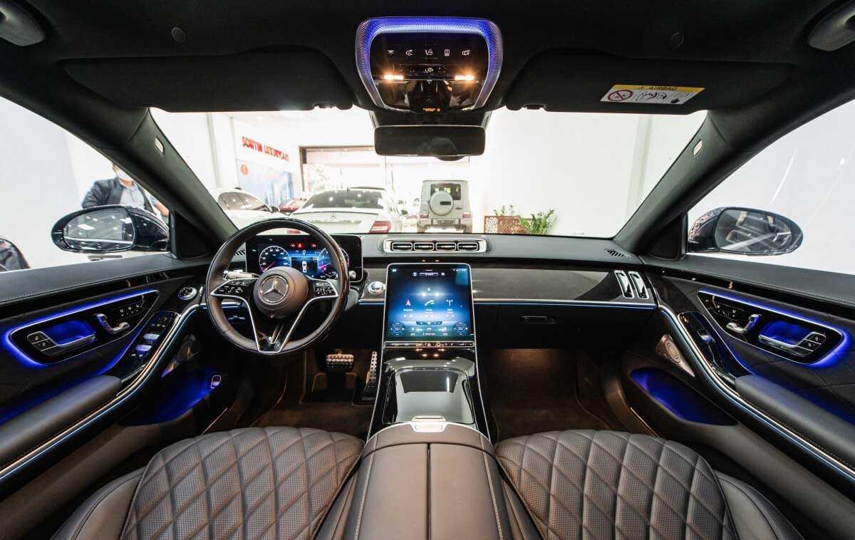 Nội thất Mercedes S-Class đậm tính công nghệ