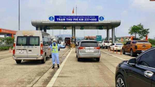 Sau 31/12, nhiều loại &ocirc; t&ocirc; tiếp tục được giảm 30% ph&iacute; sử dụng đường bộ