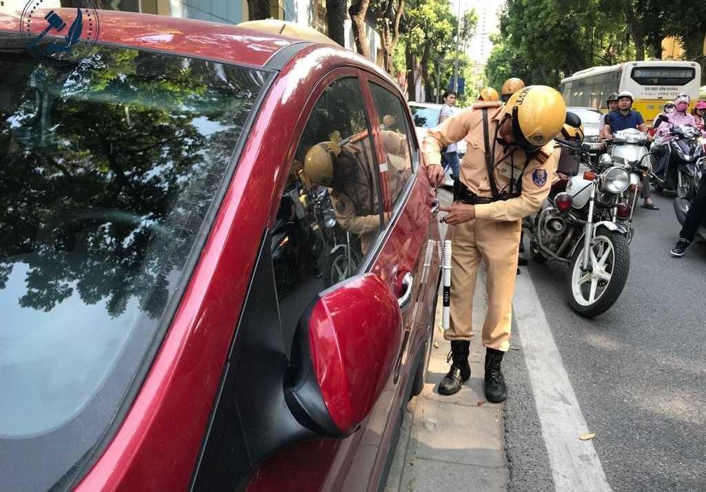 Quy định về dừng đỗ xe khi tham gia giao th&ocirc;ng t&agrave;i xế cần nắm r&otilde; 2