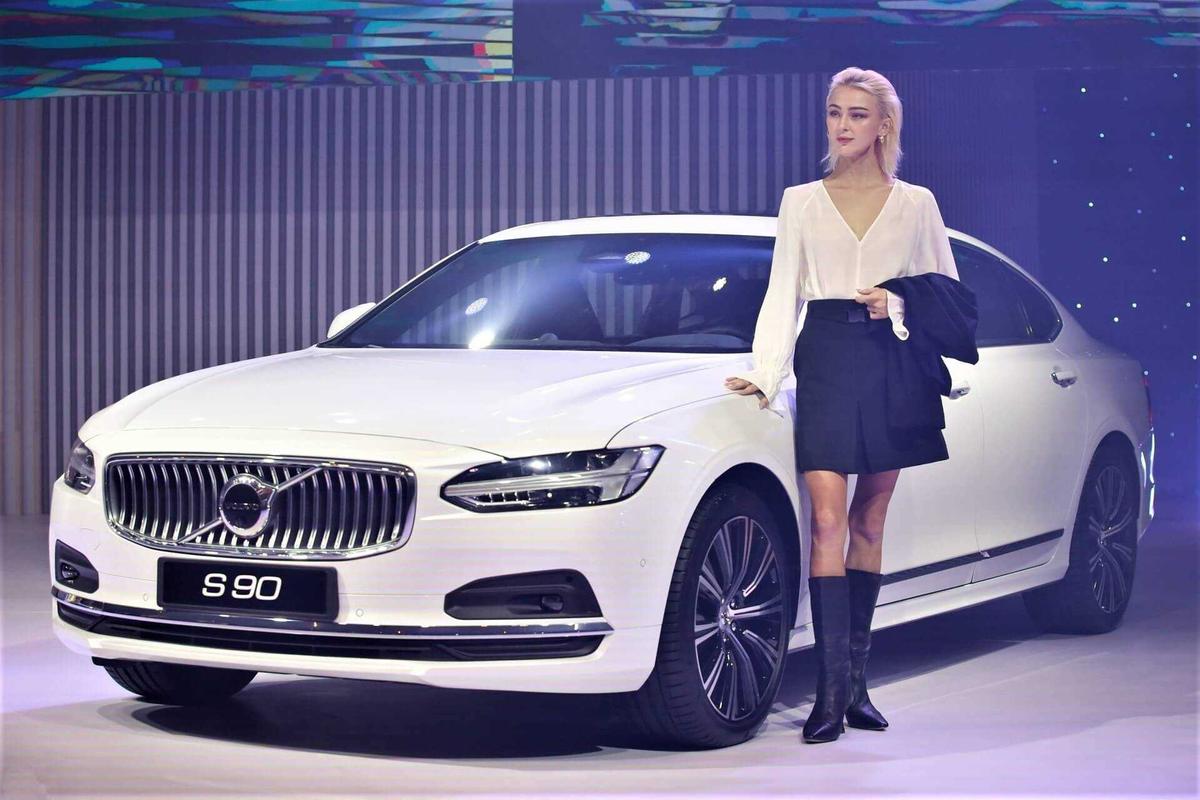 Volvo S90