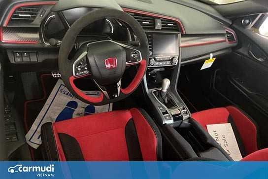 Honda Civic Type R đầu tiên lộ diện tại Việt Nam