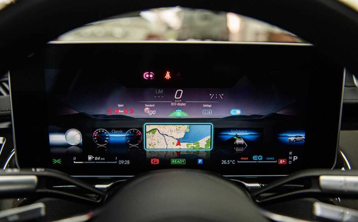 Nội thất Mercedes S-Class đậm tính công nghệ