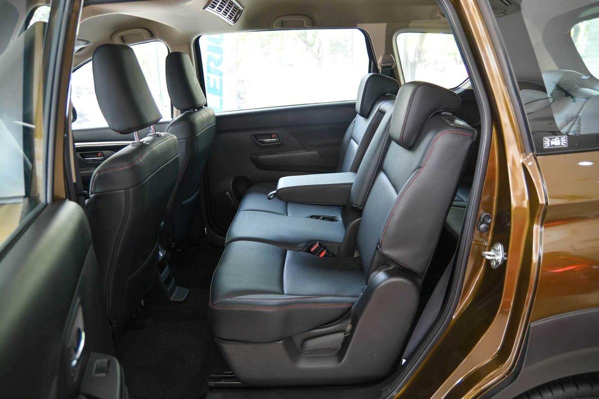 Nội thất Suzuki XL7