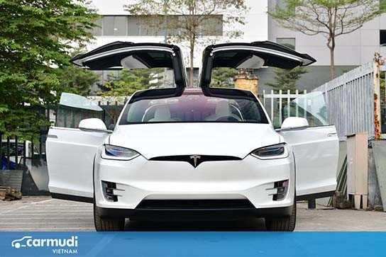 Xe điện Tesla Model X Performance giá hơn 7 tỷ đồng tại Việt Nam