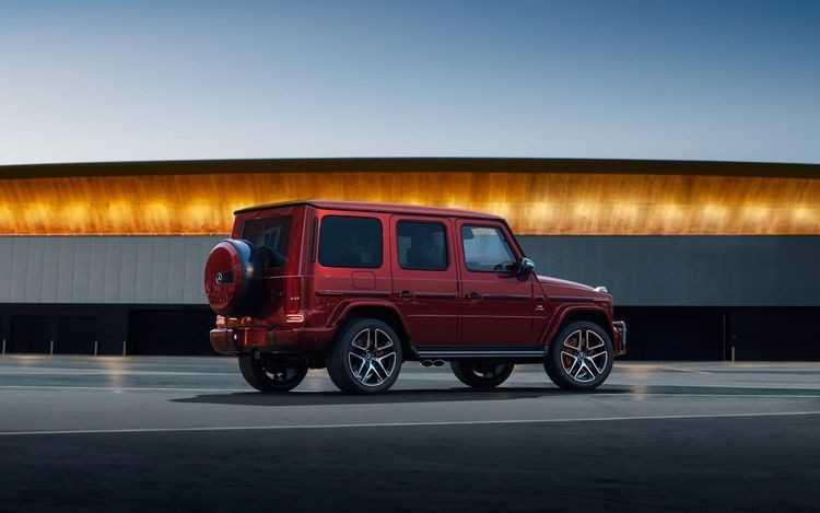 Mercedes-AMG G63 cũng kh&ocirc;ng k&eacute;m cạnh. 