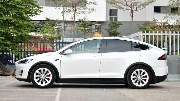 Tesla Model X Performance 