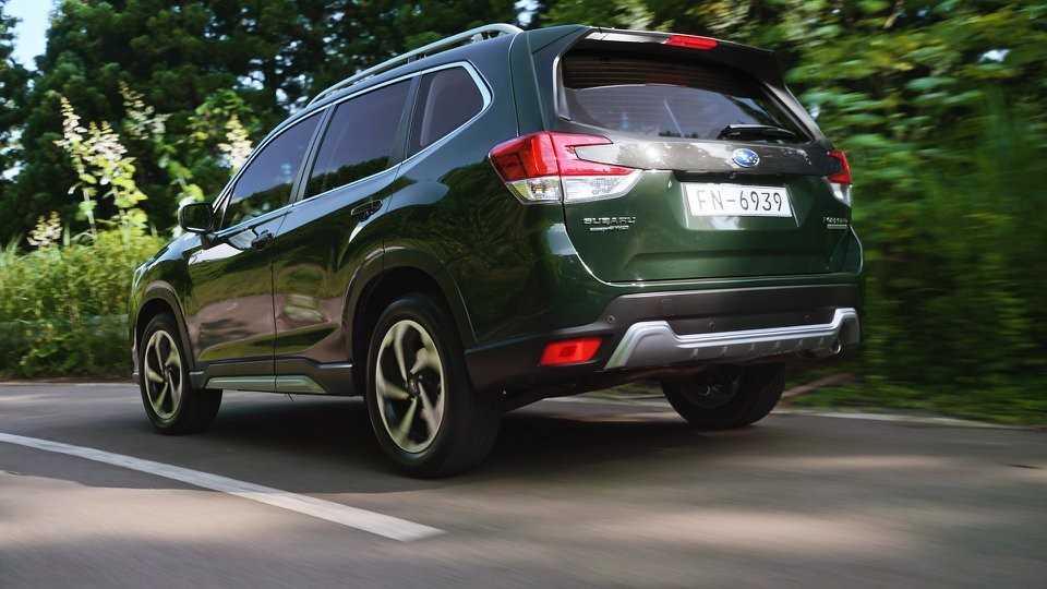 Đuôi xe Subaru Forester 2022