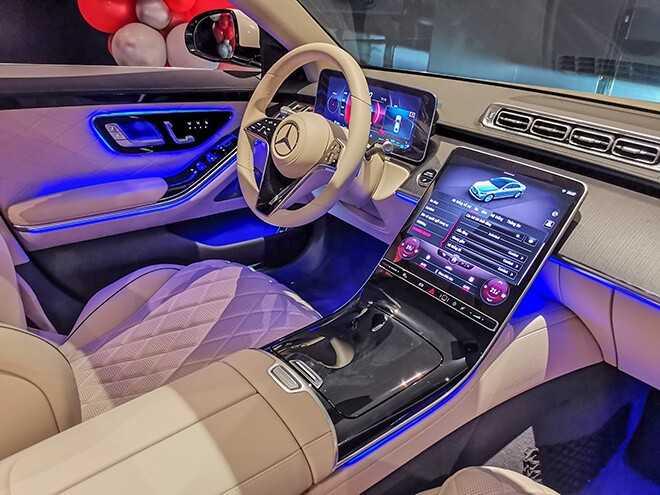 Vô lăng ba chấu hoàn toàn mới