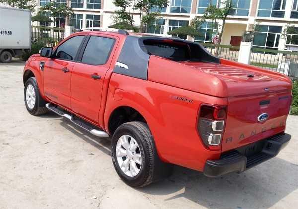 Nắp th&ugrave;ng xe b&aacute;n tải