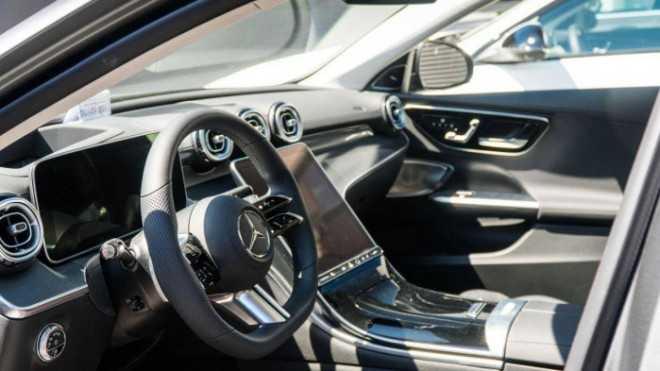 Nội thất Mercedes-Benz C300 AMG 2022