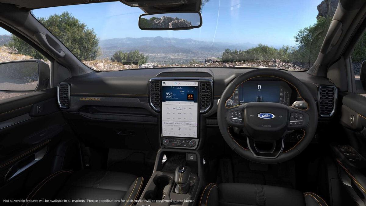 Nội thất xe Ford Ranger 2022
