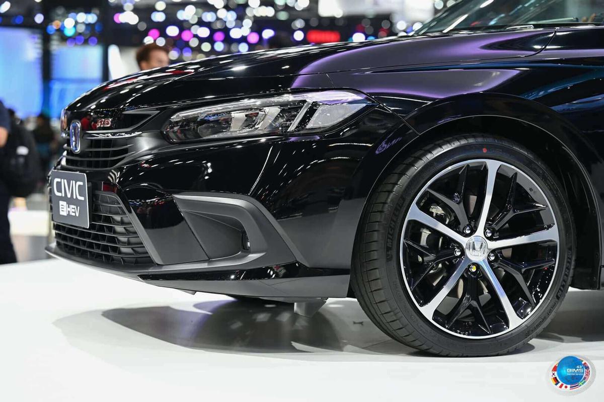 Honda Civic e:HEV ra mắt, giá bán từ 34.300 USD-2