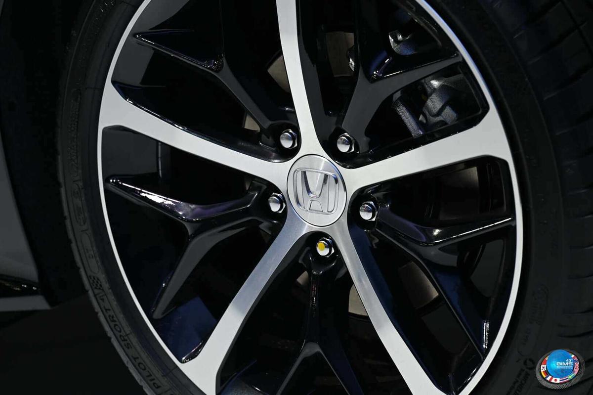 Honda Civic e:HEV ra mắt, giá bán từ 34.300 USD-5