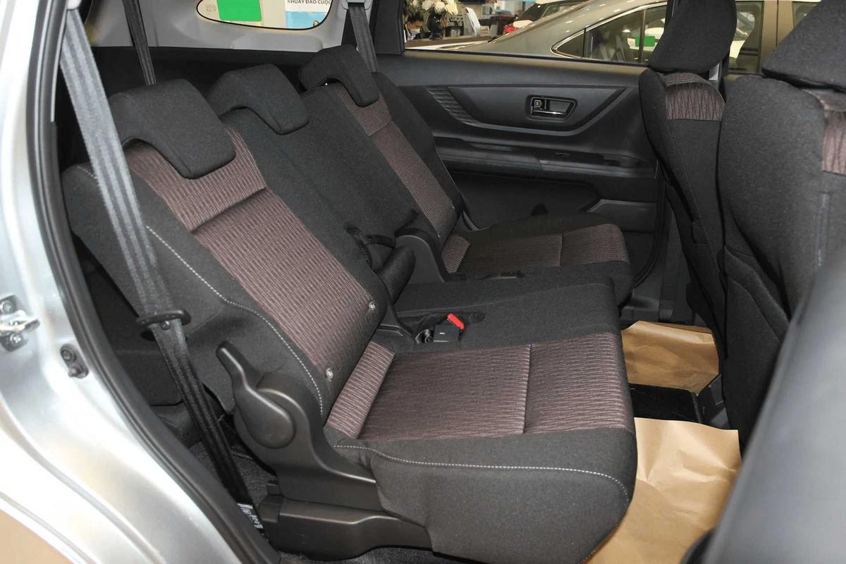 Nội thất Toyota Avanza Premio