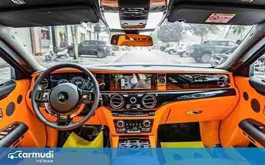 Ngắm Rolls-Royce Ghost với nội thất độc đáo tại Hà Nội