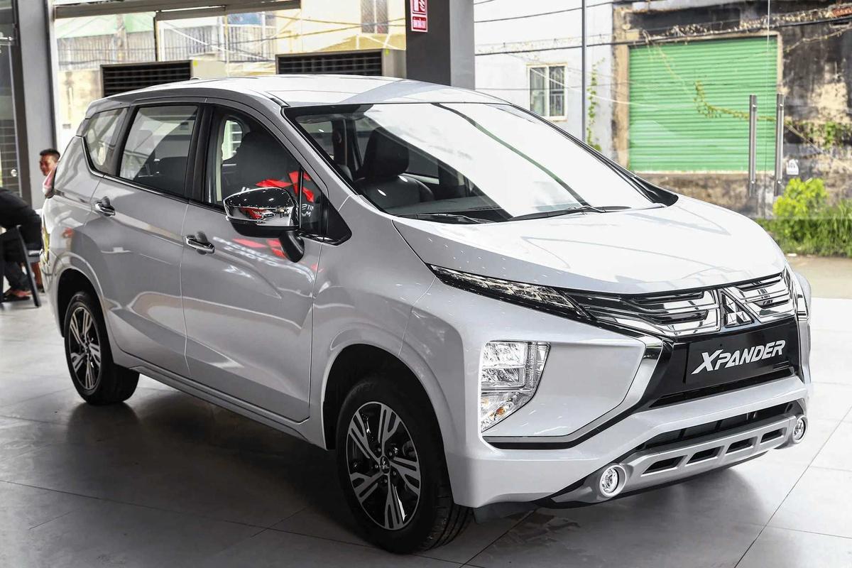 Mitsubishi Expander