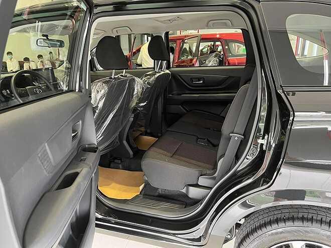 Toyota Avanza Premio MT xuất hiện tại đại lý, giá 548 triệu đồng-5